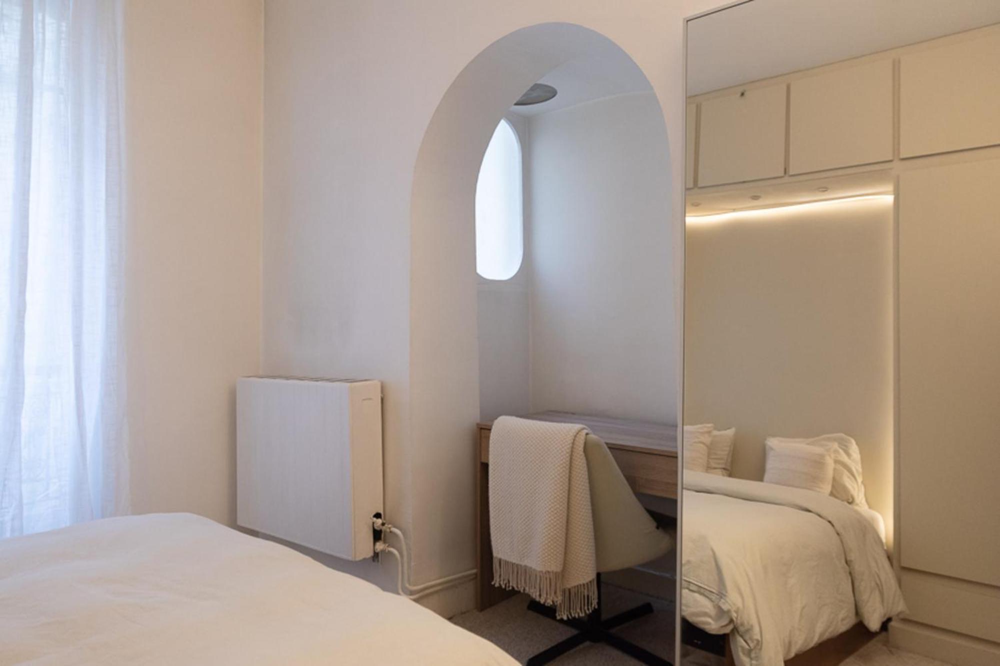 Beautiful Apt Between Pigalle And Montmartre Apartment *