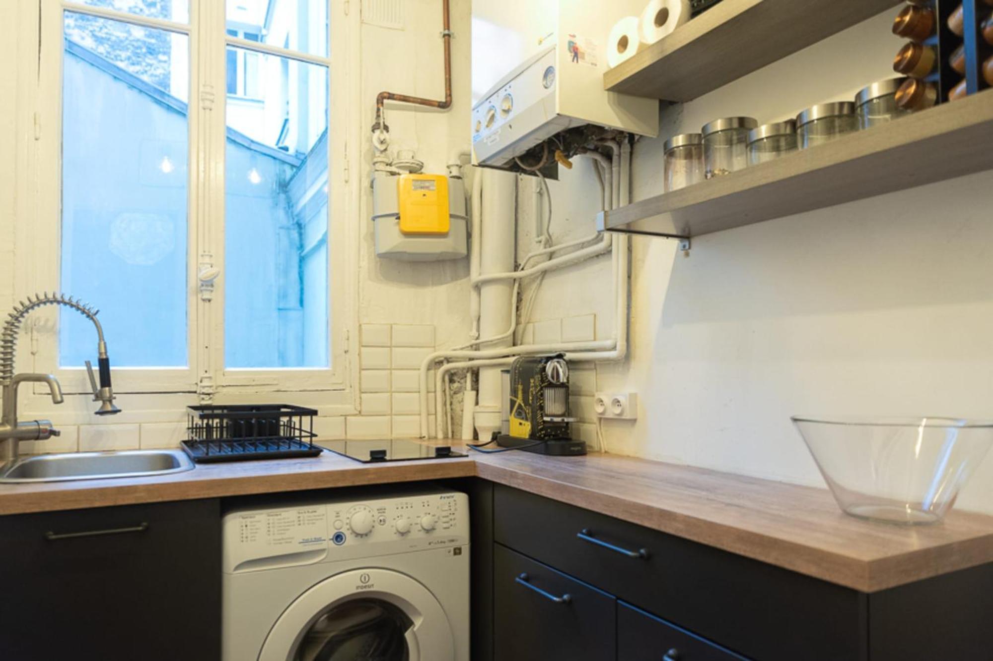 Beautiful Apt Between Pigalle And Montmartre Apartment